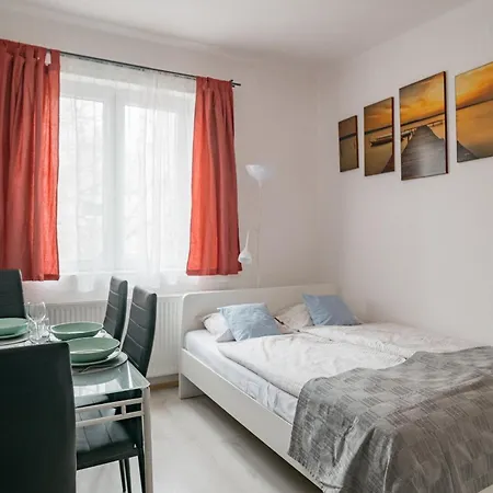 Tavaszhaz Apartmanok Balatonfured Exterior photo