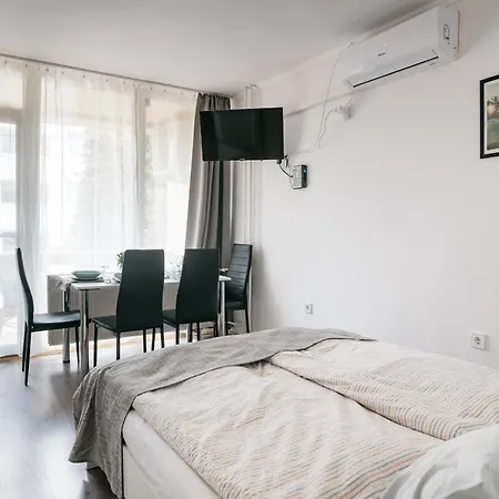 Tavaszhaz Apartmanok Balatonfured Exterior photo