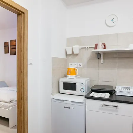 Tavaszhaz Apartmanok Balatonfured Exterior photo