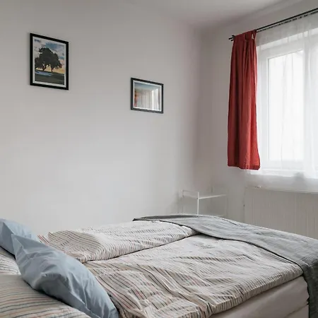 Tavaszhaz Apartmanok Balatonfured Exterior photo