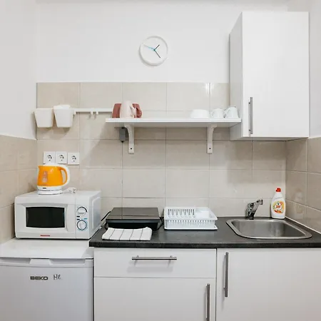 Tavaszhaz Apartmanok Balatonfured Exterior photo